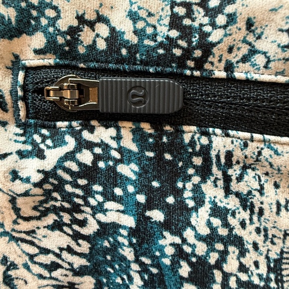 Lululemon Speed Up Tight *Full-On Luxtreme 28" Wildwood Multi 45484 - Picture 10 of 16